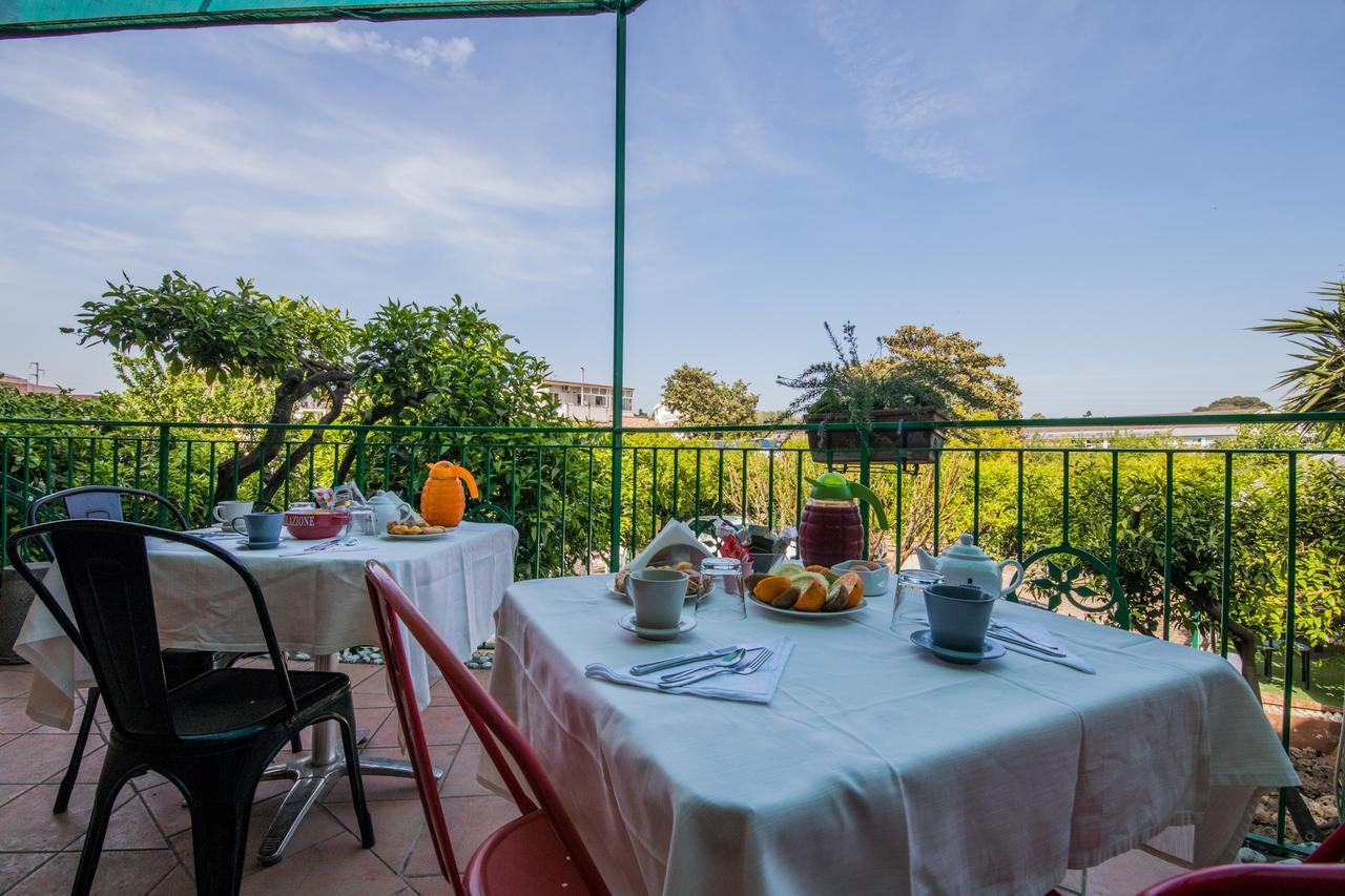 Villa Rocla Guest House Помпей Екстериор снимка