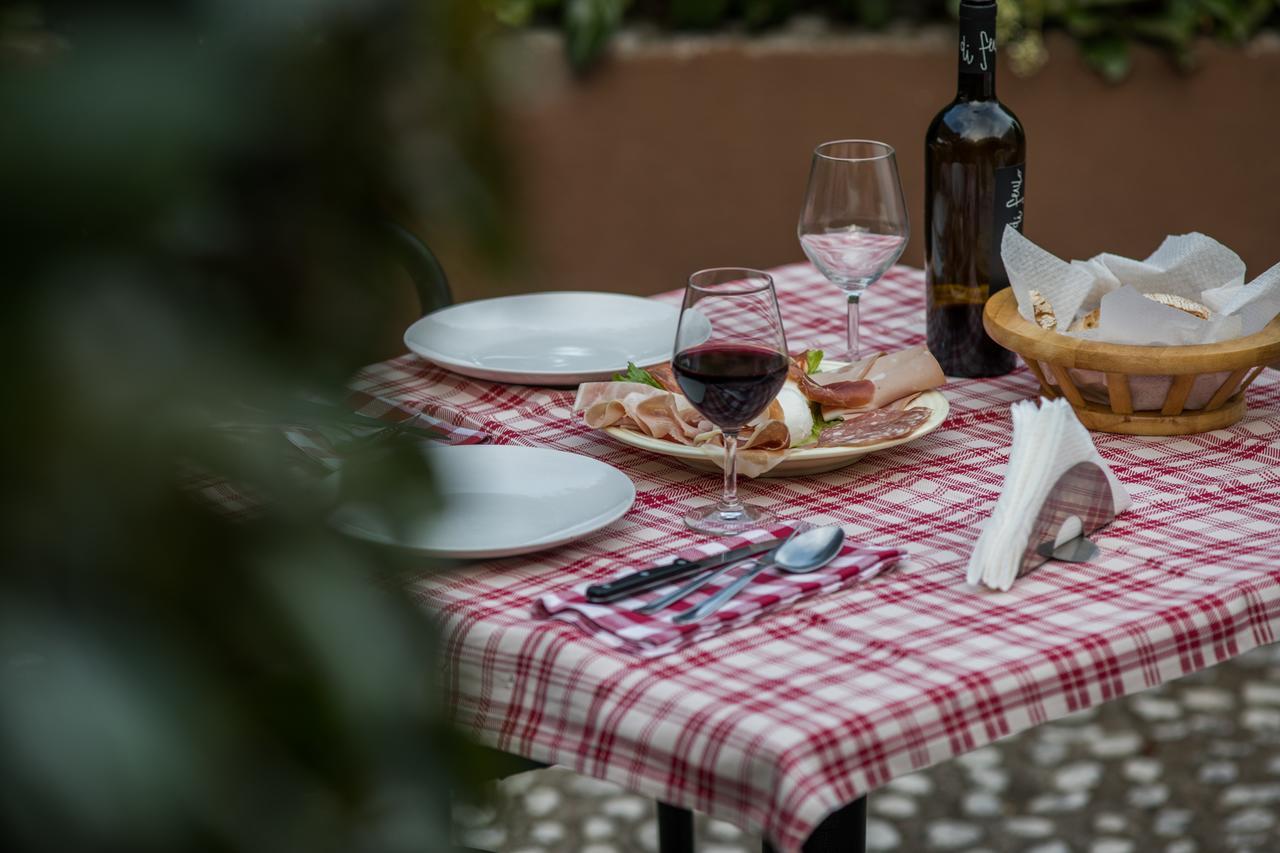 Villa Rocla Guest House Помпей Екстериор снимка